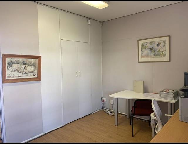 BUSINESS PROPERTY TO RENT IN WESTLAKE
